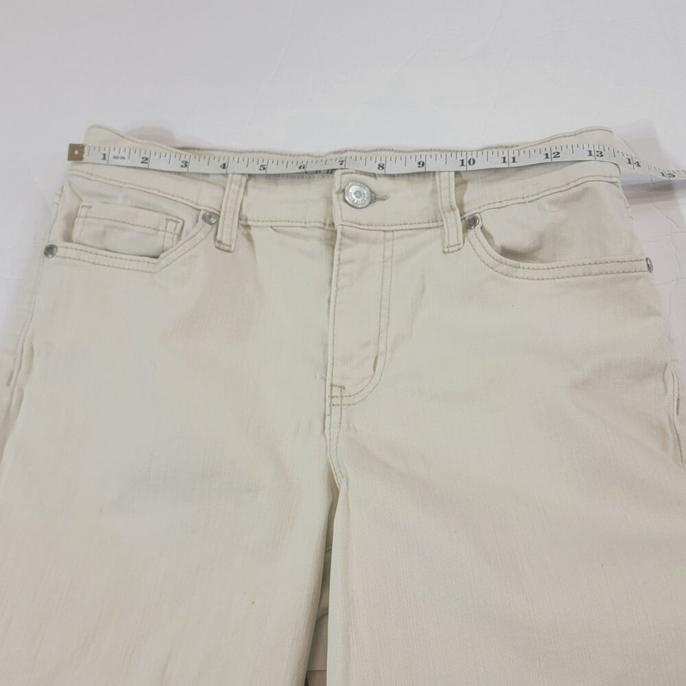Code Bleu Bermuda Shorts, Women 6P, Cream, Denim, 5 Pocket Design, Low Rise, EUC - Picture 7 of 11
